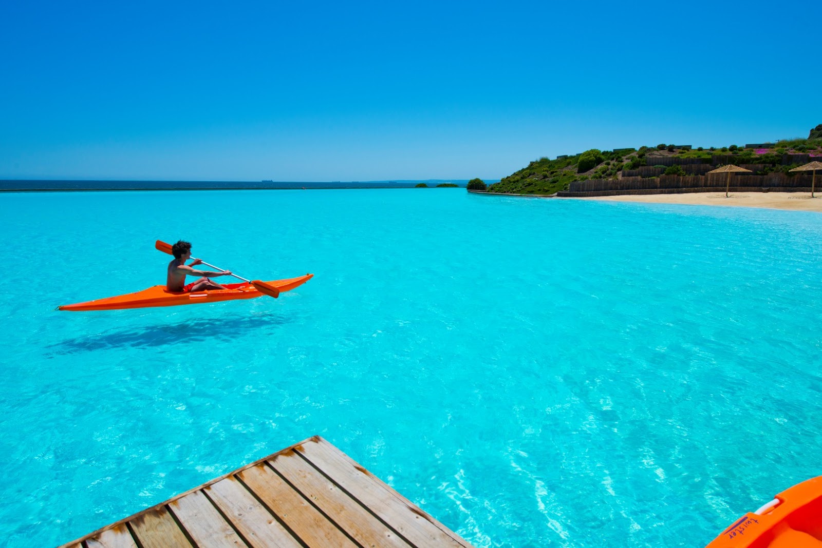 CRYSTAL LAGOON IN EPPERSON RANCH, WESLEY CHAPEL Crystal Lagoon in
