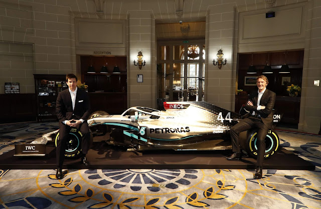Mercedes AMG W11 2020 de Fórmula 1 tem pintura revelada