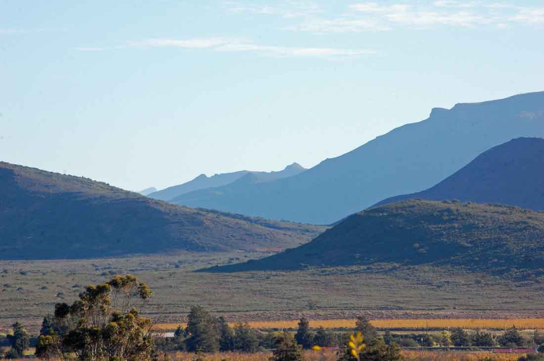 . Robertson Wine Valley's Wacky Wine Weekend. Robertson views