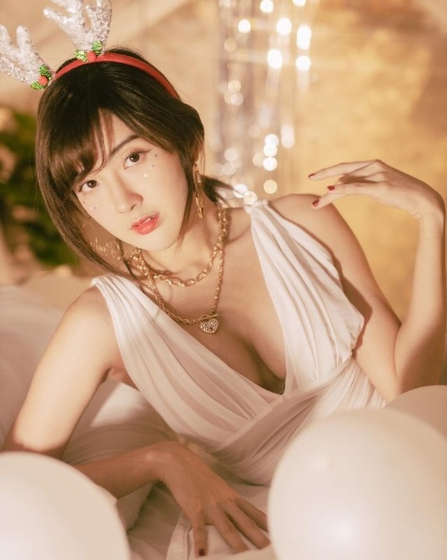 Nữ streamer Thái Lan lộ clip nóng