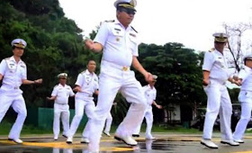 Tentera Laut Diraja Thailand menari Gangnam Style