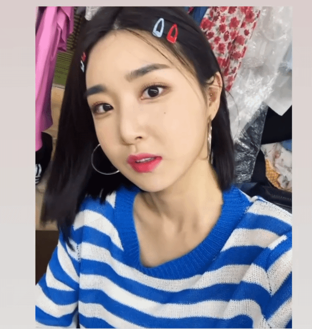 카메라에 들이대는 쁘걸 단발좌 유나 - 꾸르