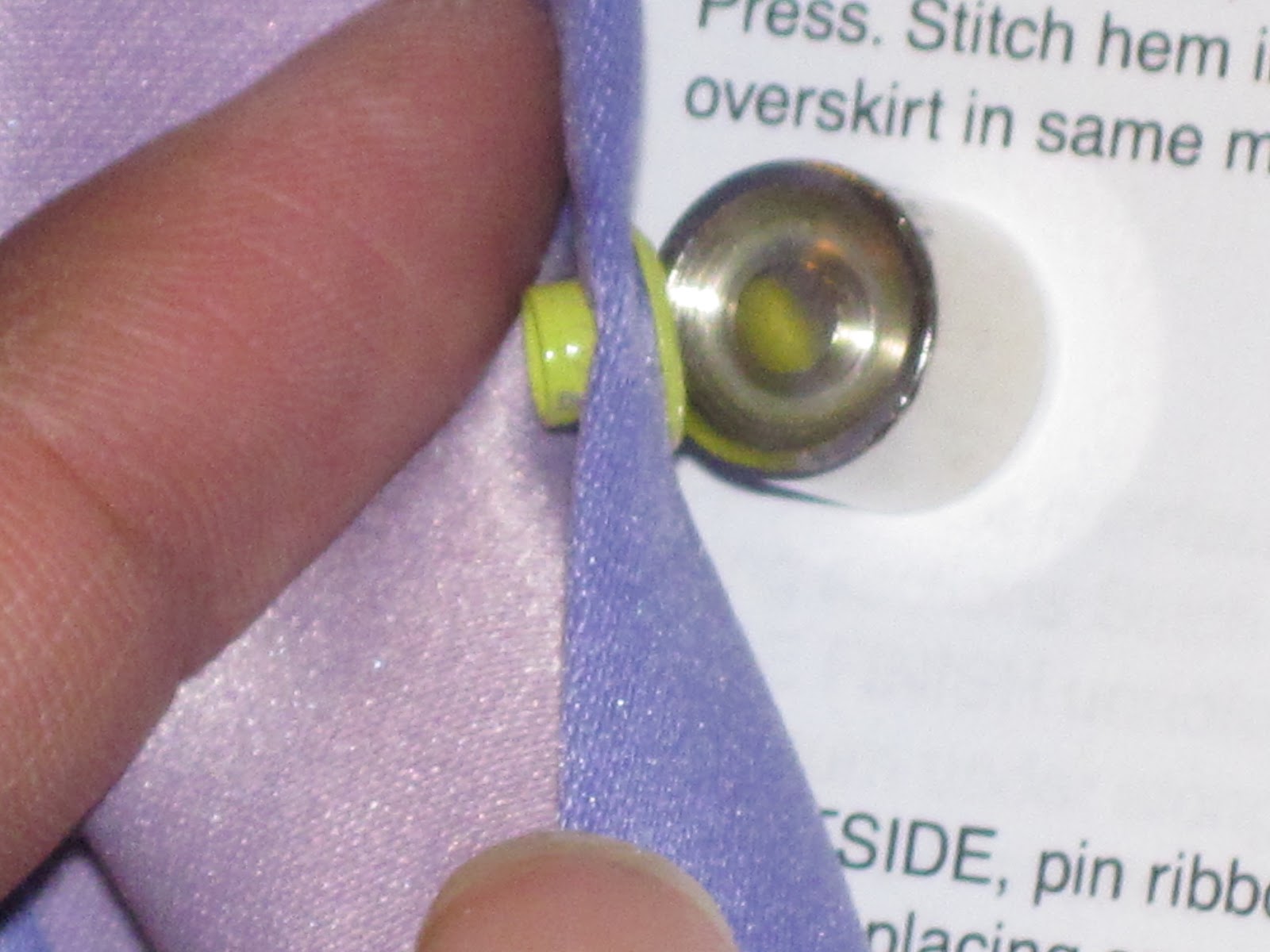 That is all it took... How to put in Grommets/Eyelets into Fabric