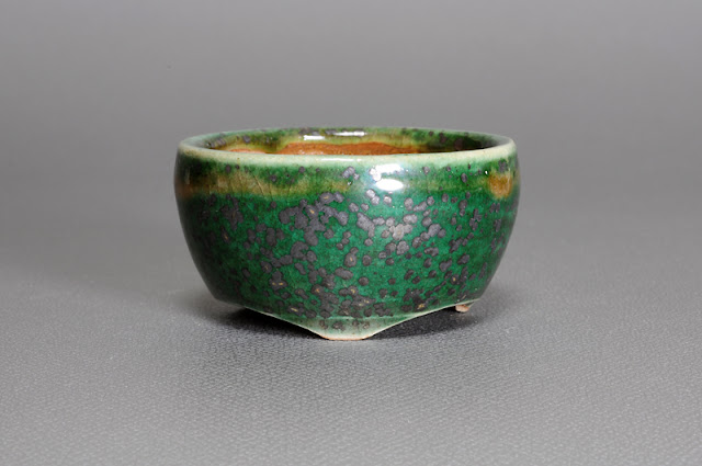 織部釉丸盆栽鉢（Oribe glaze bonsai pot）h1545