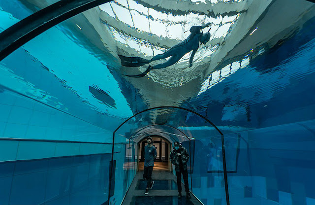 worlds-deepest-swimming-pool
