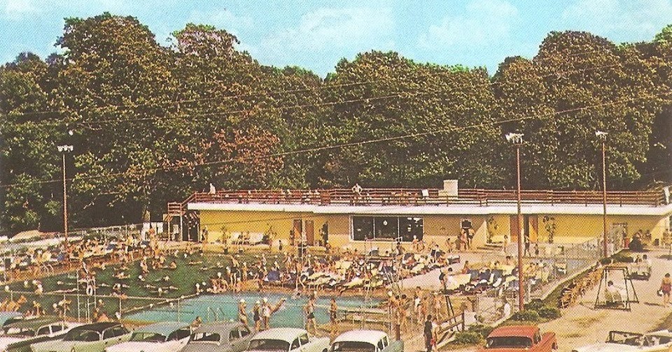 A Look At Valley View Pool Vintage Frankfort Illinois