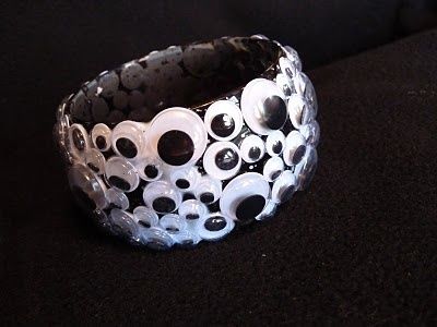 creative googly eye halloween crafts - Googly Eye Bracelet