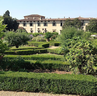 Cosimo I de' Medici used the Villa di Castello outside Florence as his country house