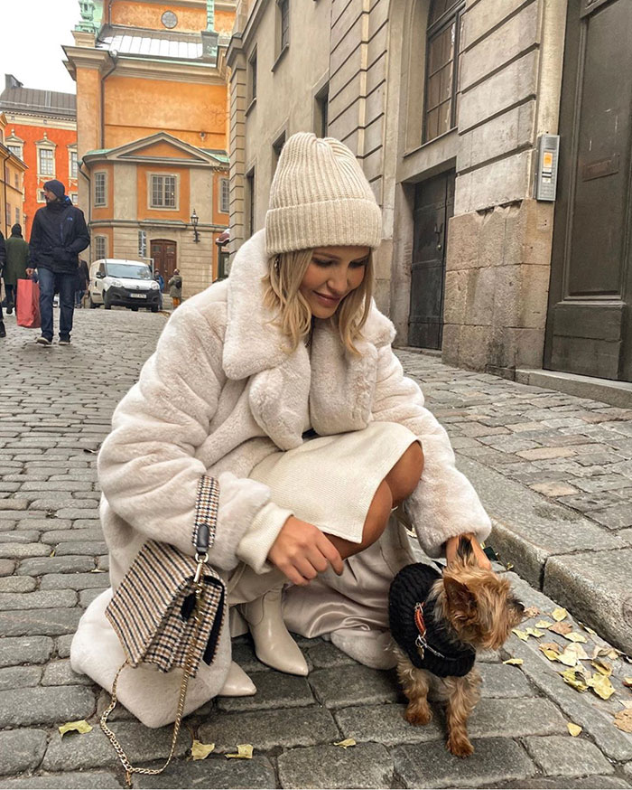 Style File | Mini Trend: Fluffy White Coats for Cosy Winter Days