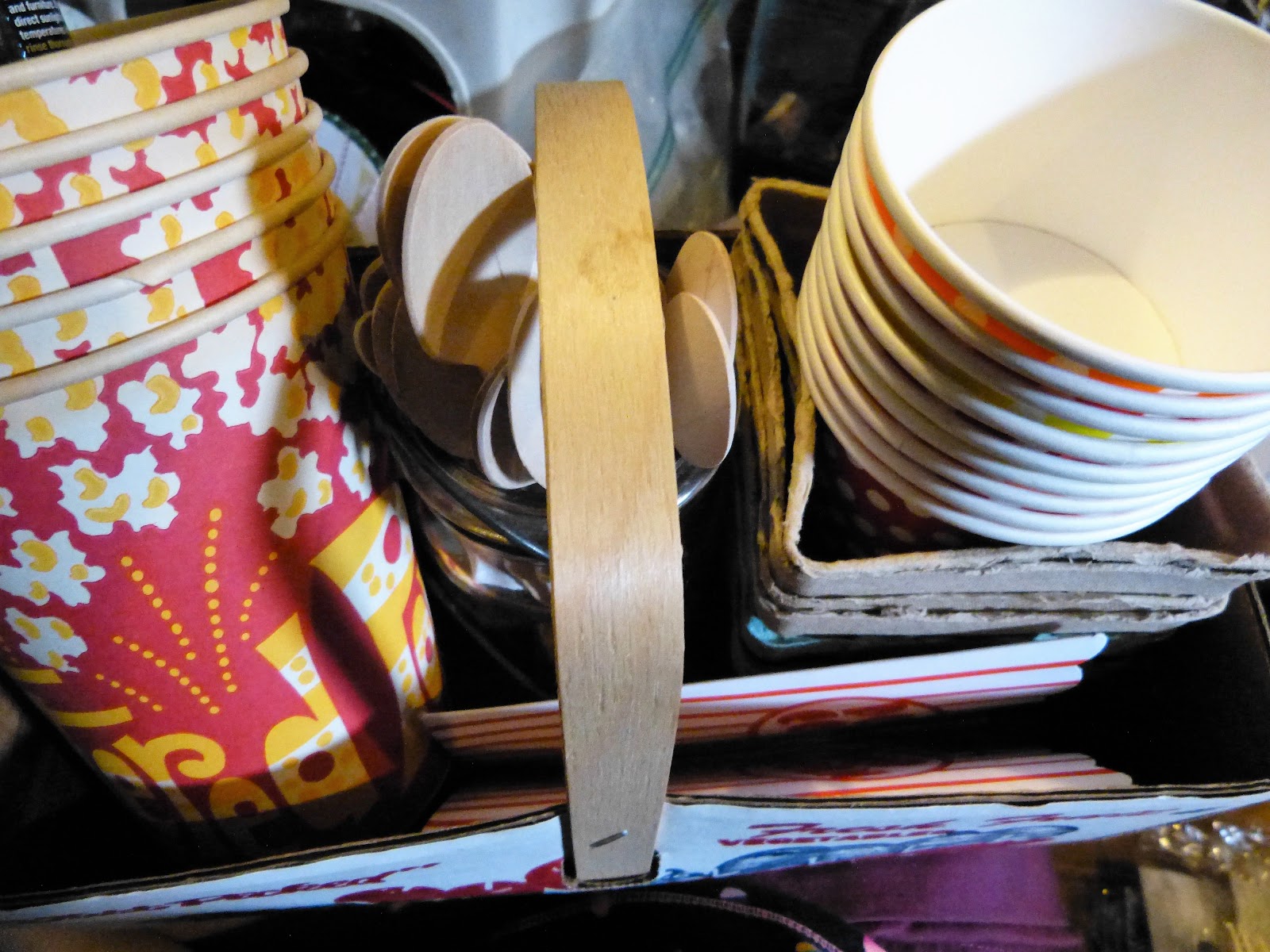 the homespun heart Storing Picnic Wares