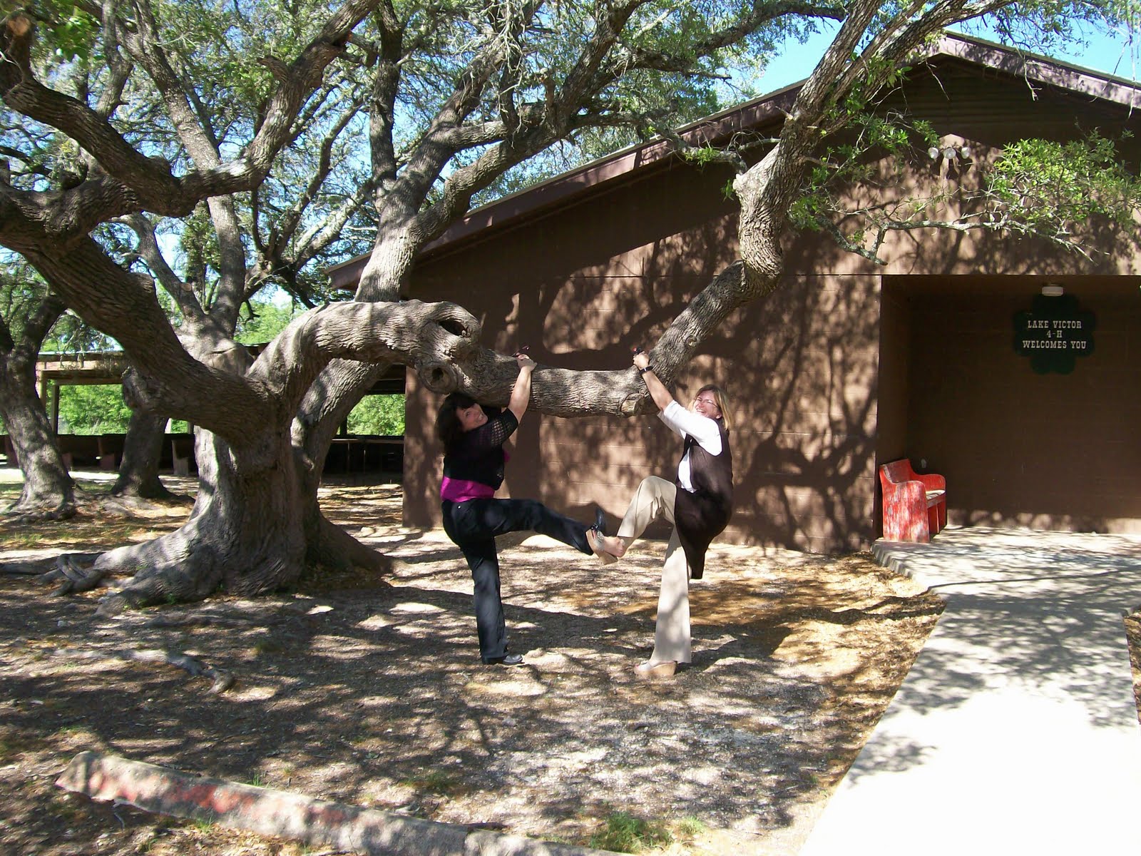 Books by Elaine Littau Our Visit to Lake Victor, Texas