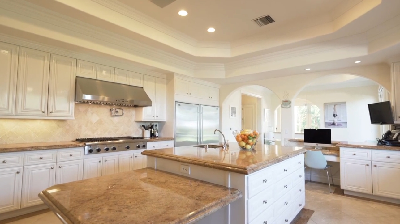 11971 Lockridge Estate Rd, Studio City, CA vs. Mansion Interior Design Tour