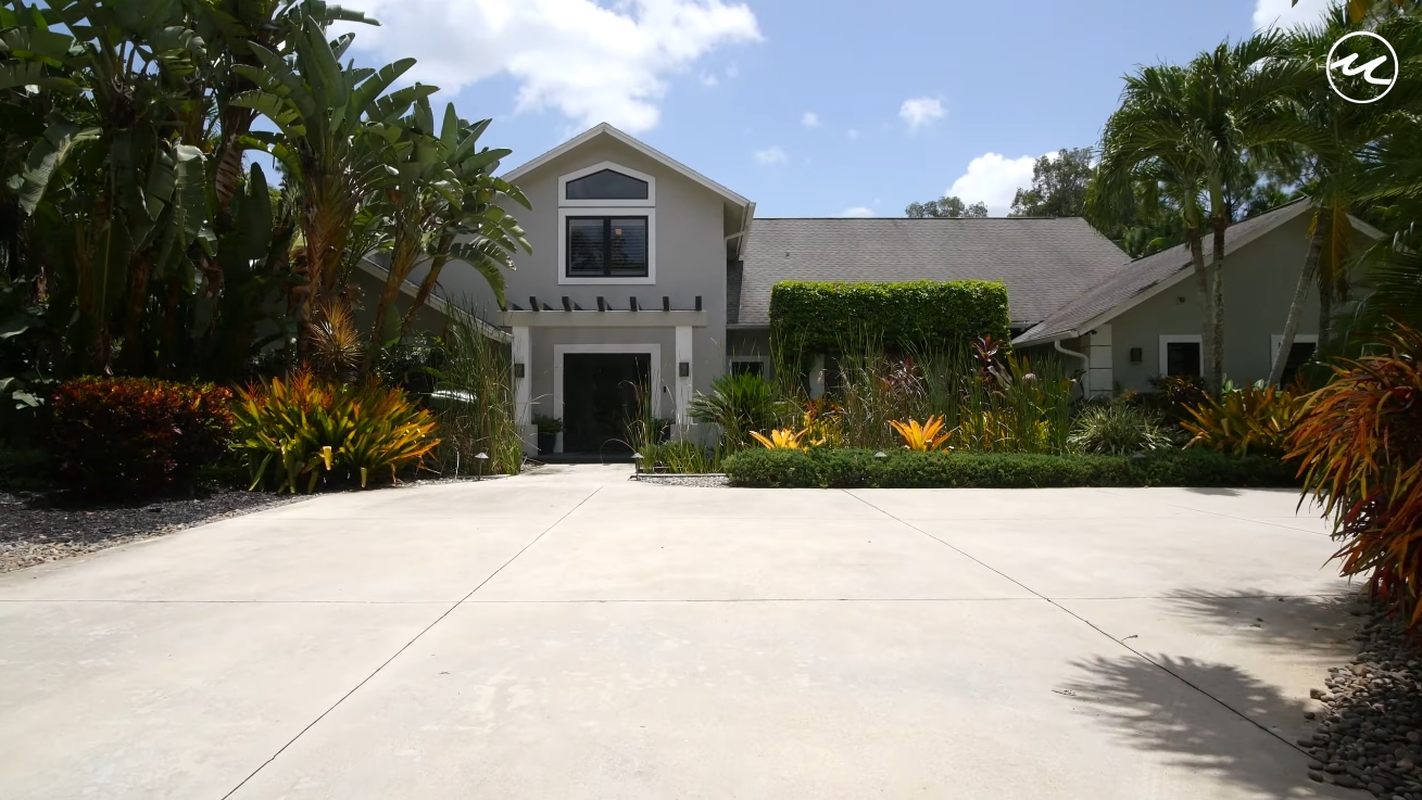 15 Photos vs. 13782 Pine Villa Ln, Fort Myers, FL vs. Home Interior Design Tour