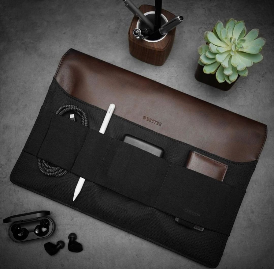 Classic Laptop sleeve from Ekster