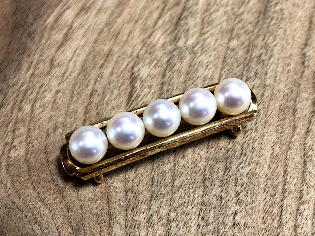 正規取扱店】 定価16.9万円 18K あこや真珠 Silva 彩雲 帯留め 帯留