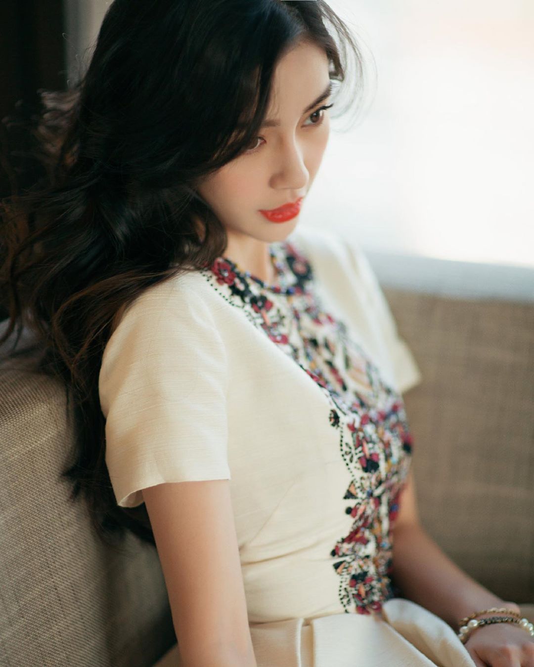 Image-Chinese-actress-Angelababy-She-so-pretty-with-beautiful-dress