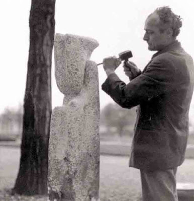 Τέχνης Σύμπαν και Φιλολογία Γεράσιμος Σκλάβος Στο φως της μεγάλης