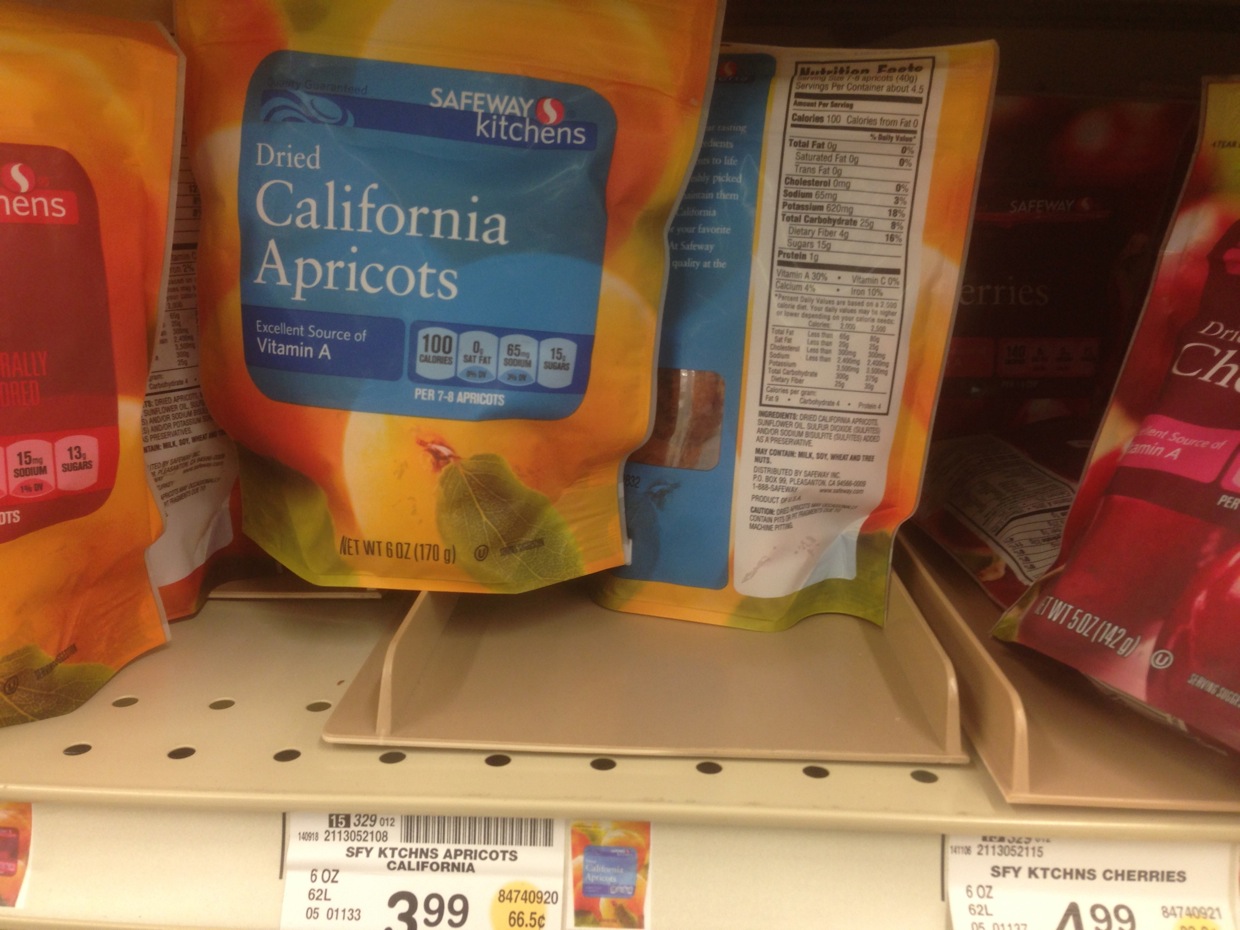 Healthy Grocery Dried California Apricots, Safeway Kitchens, 6 oz