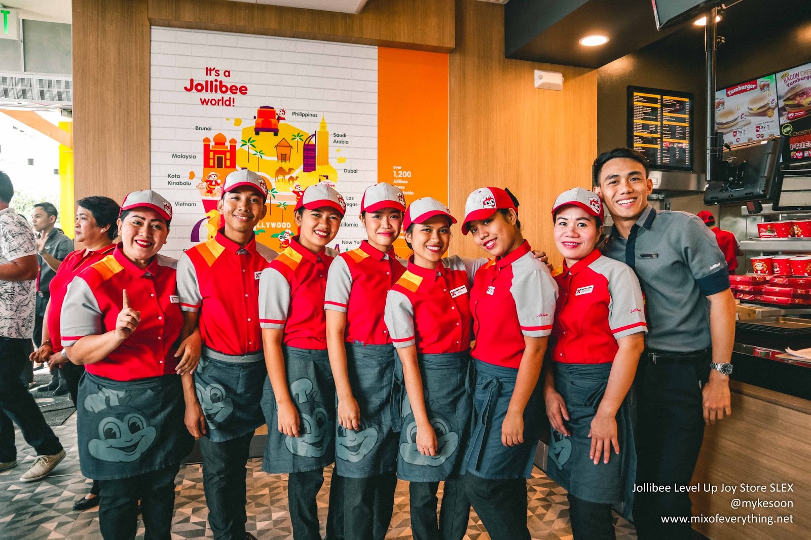 Jollibee Opens New Level Up Joy Store in SLEX with first ever dual lane