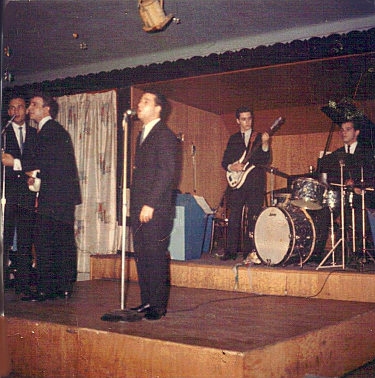 WHITE DOO-WOP COLLECTOR: THE BELMONTS Without DION WHITE DOO-WOP COLLECTOR: THE BELMONTS Without DION