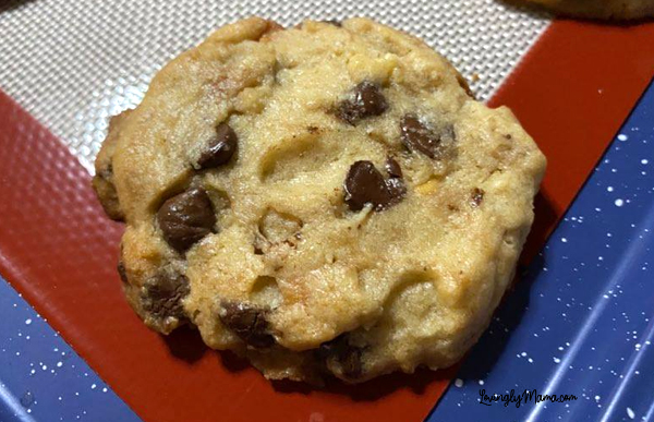 diabetes, Americans, comfort food, reduced-sugar chocolate chip cookie recipe, cookies, baking cookies, silicon cookie mat, parchment paper, baking paper, baking, home baker, homecook, moms cookies