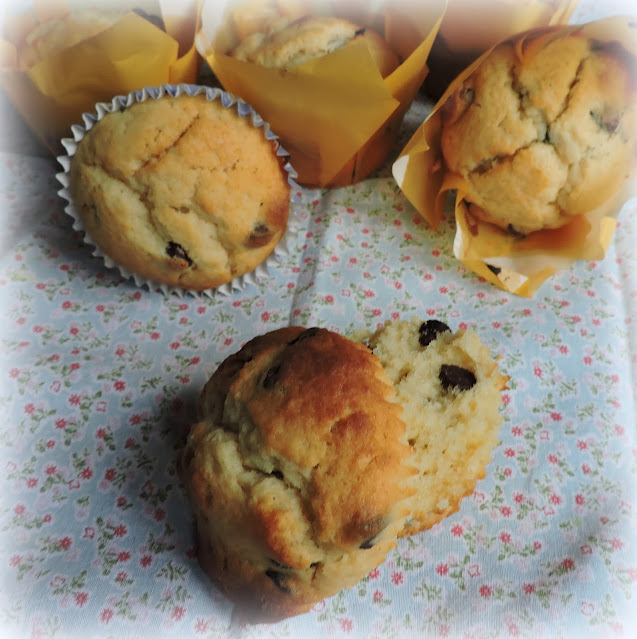 Small Batch Chocolate Chip Muffins