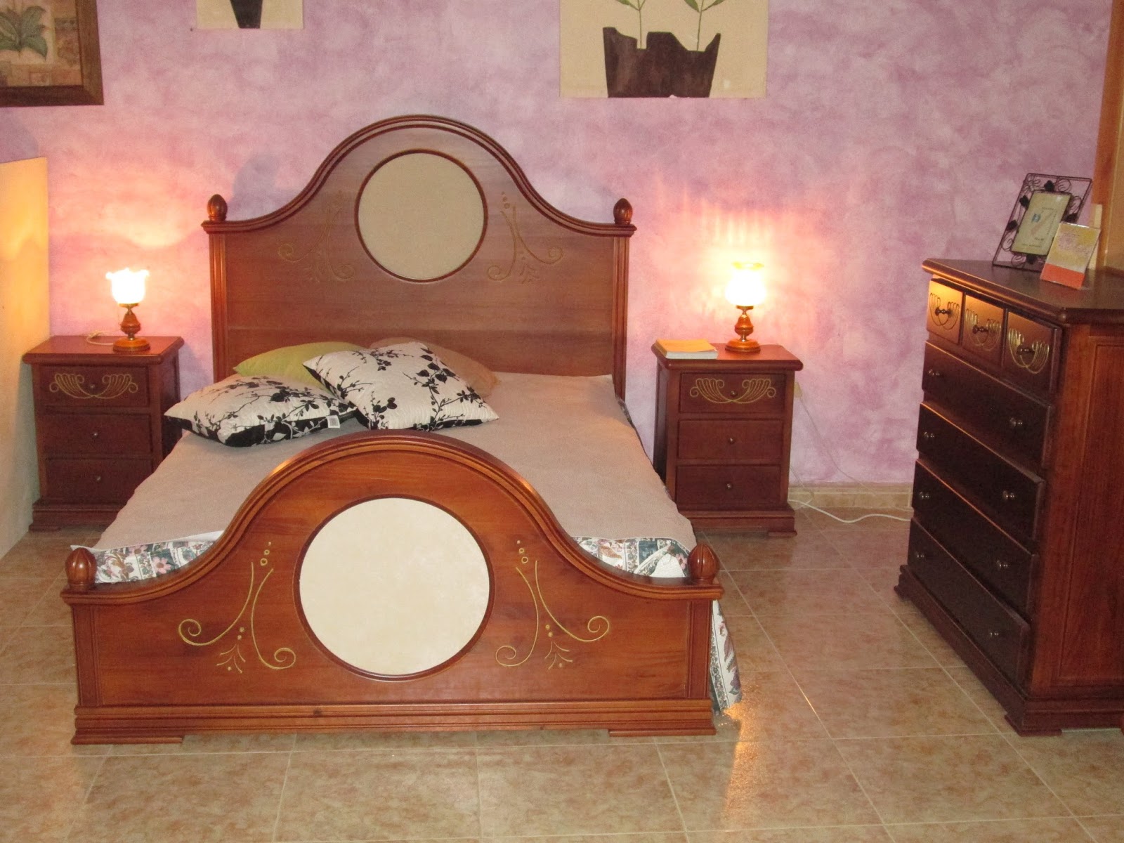 MUEBLES ARCECOLL: Dormitorios de madera por muy poco