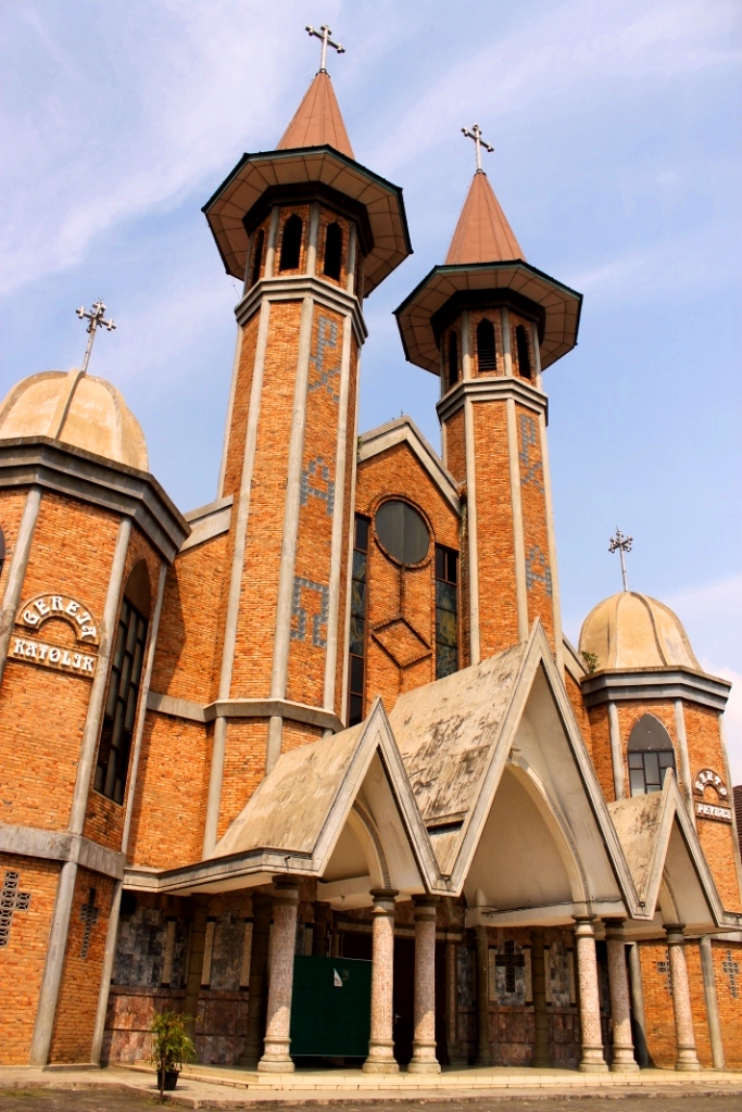 Fotografi Gereja Katolik Indonesia: Gereja Katolik St. Petrus, Medan