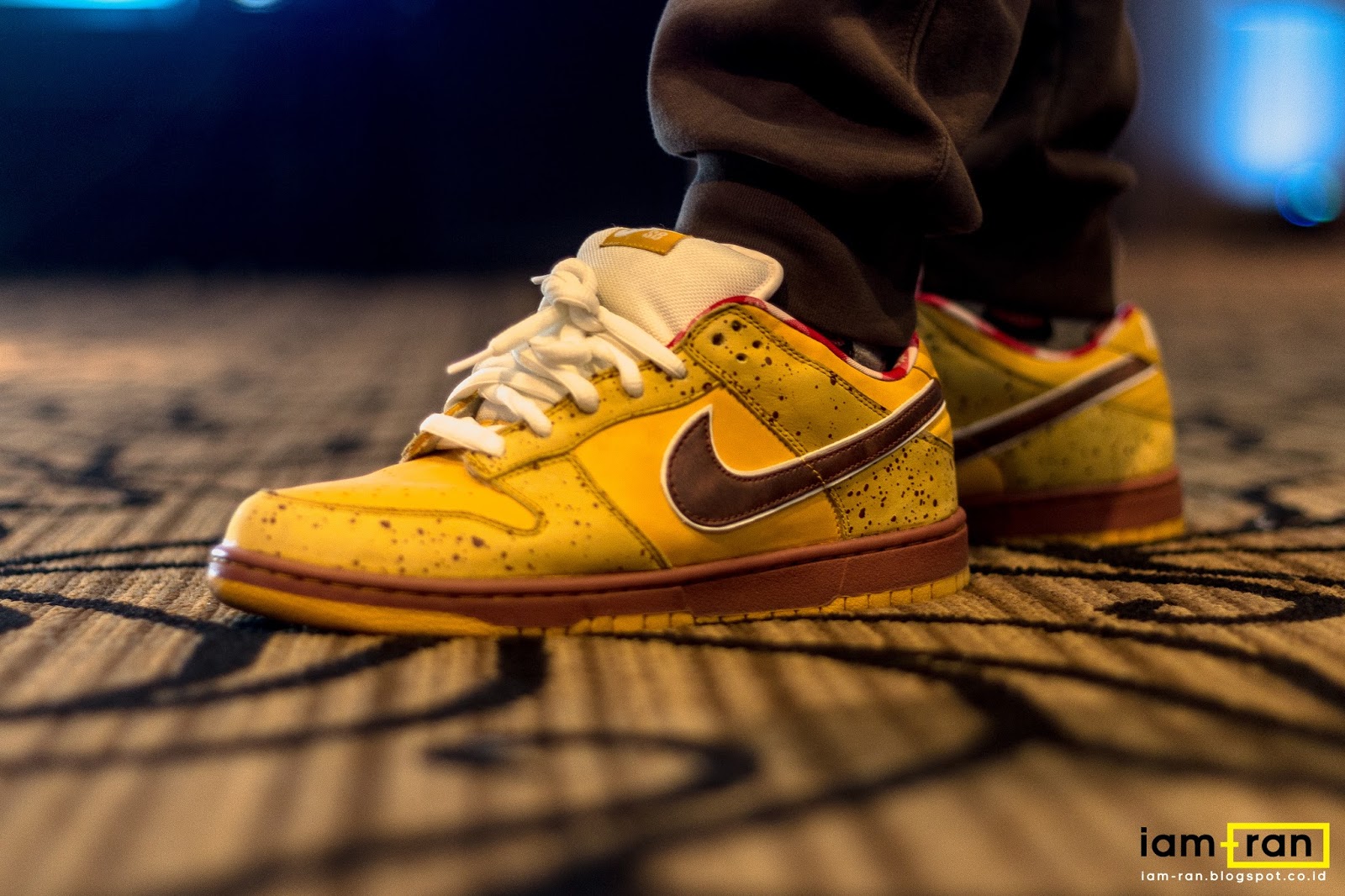 Nike dunk yellow strike. Nike sb dunk low qs. Nike sb dunk yellow. Nike sb dunk yellow. Nike dunk yellow white.