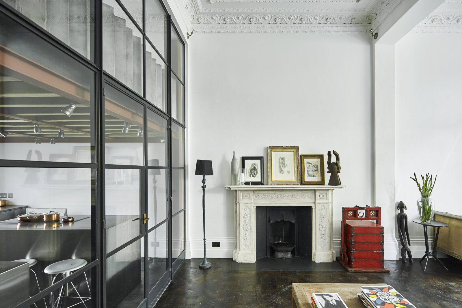 Exquisite apartment in Kensington, London