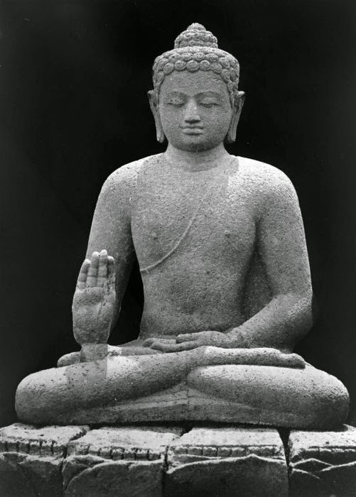 ancient statue of Amoghasiddhi, Tropenmuseum Amsterdam