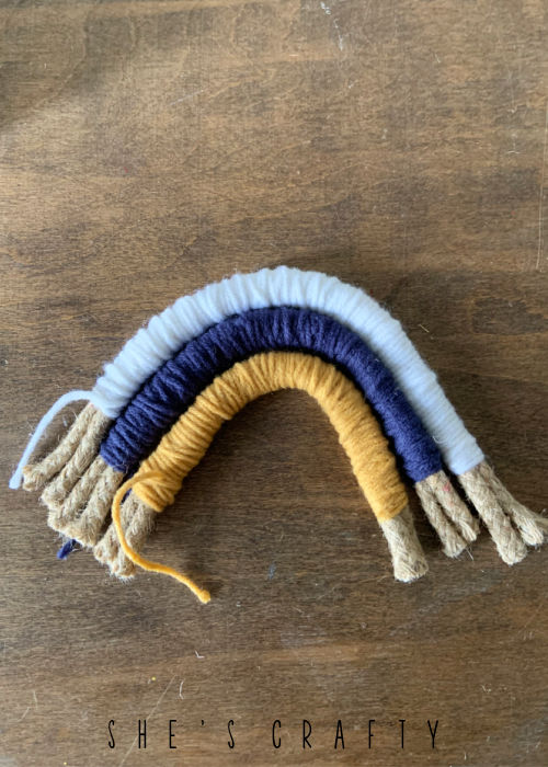Rope Rainbow - wrap yarn around 2 pieces of rope.