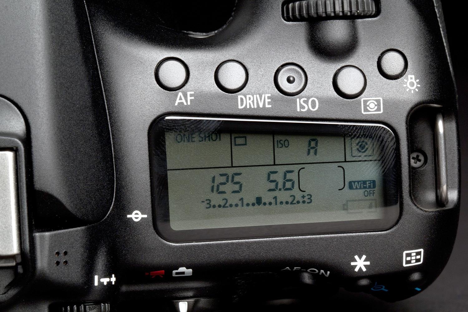 Checking for Key Digital Camera Features Nikon Camera DSLR