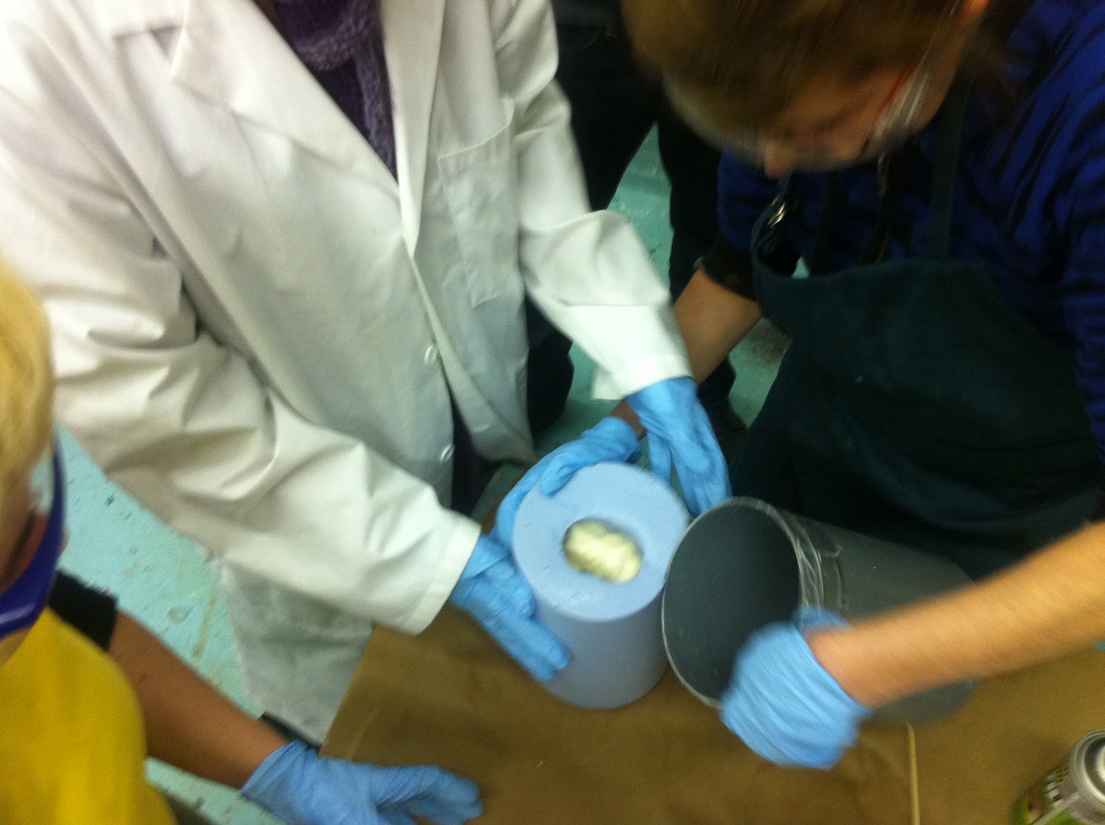 PUPPET CENTRAL Three Demos Alginate Mold, Foam Hand & Plaster One