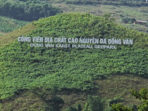 DONGVAN.jpg