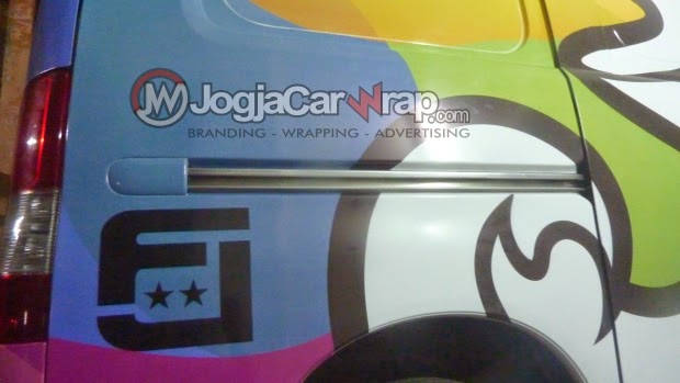 spesialis wrapping,branding,mobil,branding mobil jogja,wrapping mobil jogja,car wrapping,car branding