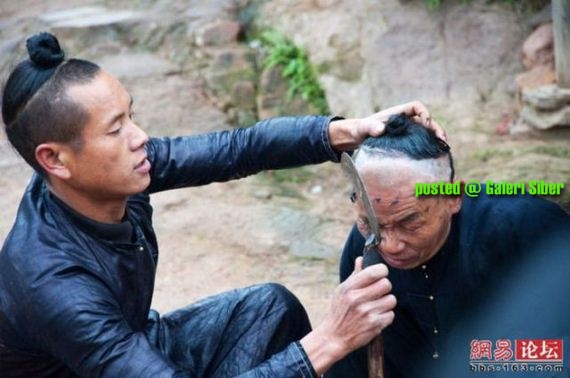 Teknik Potong  Rambut  Paling Berbahaya Di  China Galeri Siber