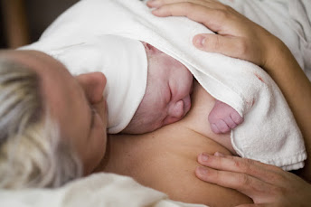 Neo-Dividencias. La "hora de oro" y la "hora sagrada" en Neonatología