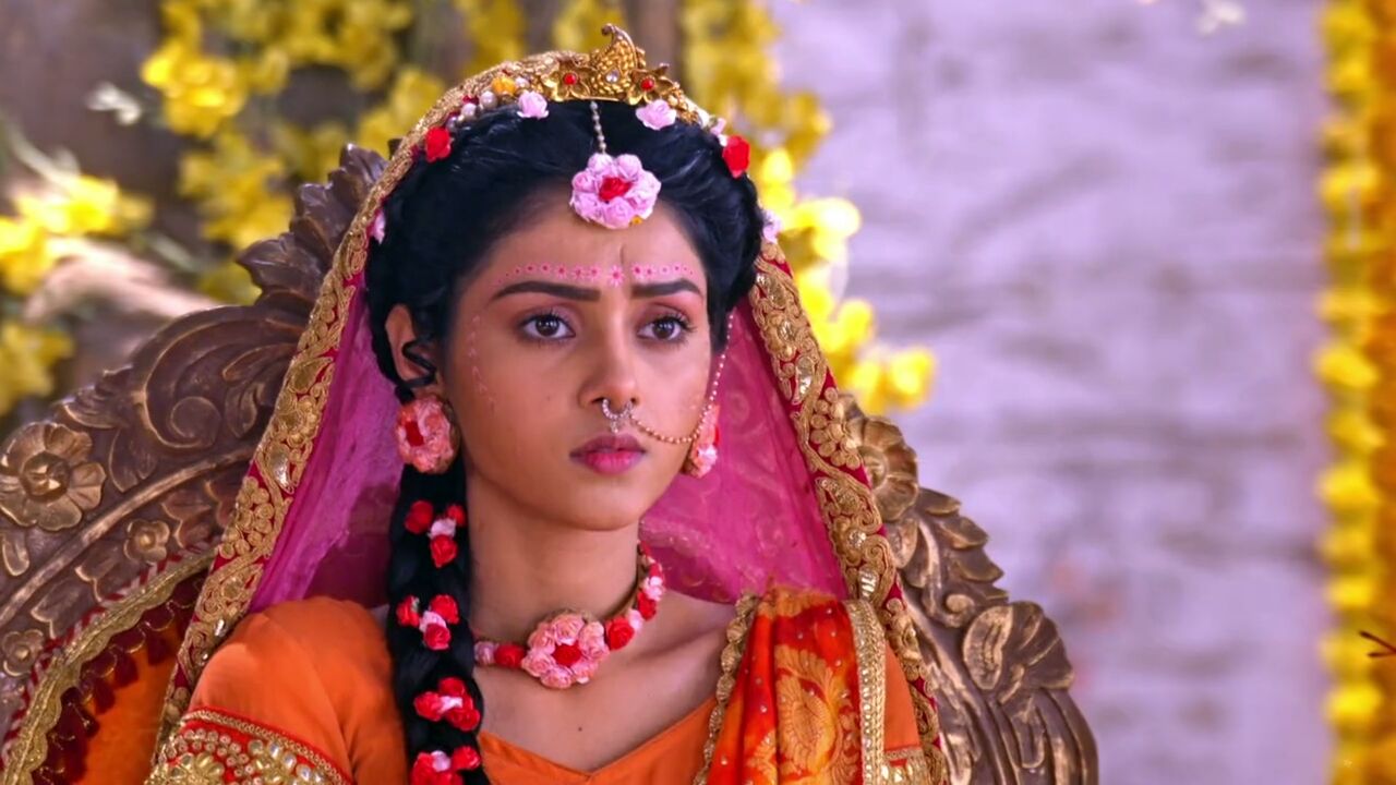 radha krishna mallika ಅಮಮನ ಒತತಯಕಕ ನಟನಗ ಬದ ರಧ ಕಷಣ ಧರವಹ  ರಧ ಫಲ ಮಡರನ  radha krishna serial heroine mallika singh biography  family real life  Vijaya Karnataka