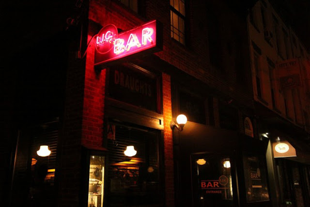 LIC Bar