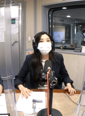 솔직한데 안 솔직한 권은비 연애초보 권사님    권텐
