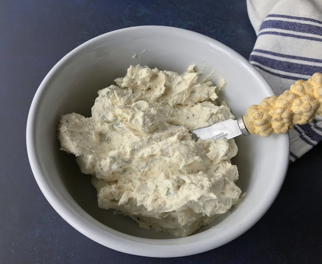Garlic Herb Cream Cheese Dip