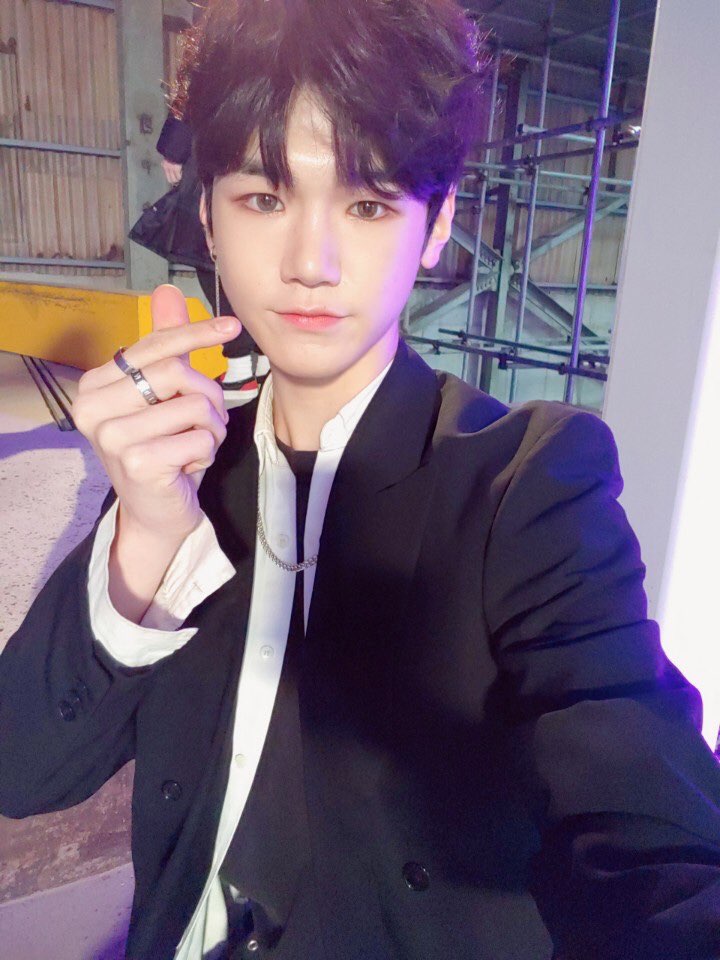 로엔 페이브 소속 남자 연습생.jpg | 인스티즈