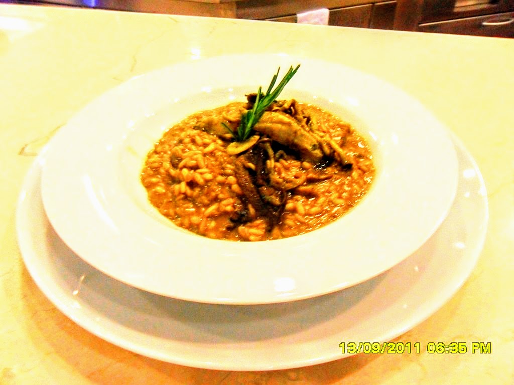 Camarões grelhados com risoto de pêra - Picture of Restaurante