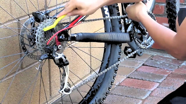 How to Lube Your Mountain Bike