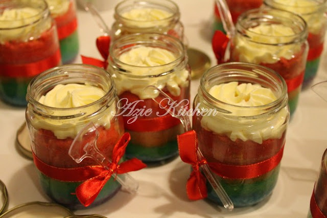 Rainbow Cake In Jars