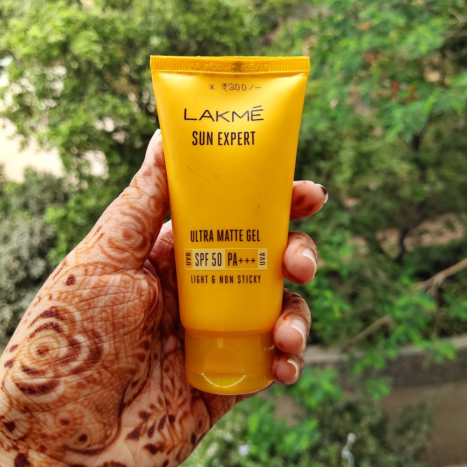 Lakme Sun Expert SPF 50 PA+++ Ultra Matte Gel Sunscreen