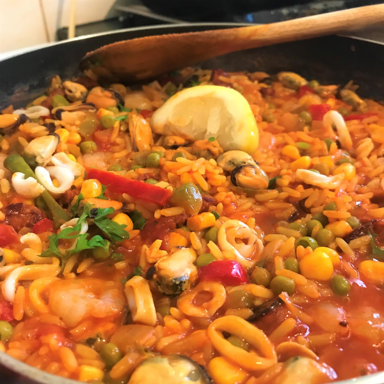 quick-and-easy-spanish-dinner-party-recipe-ideas-laura-thornberry