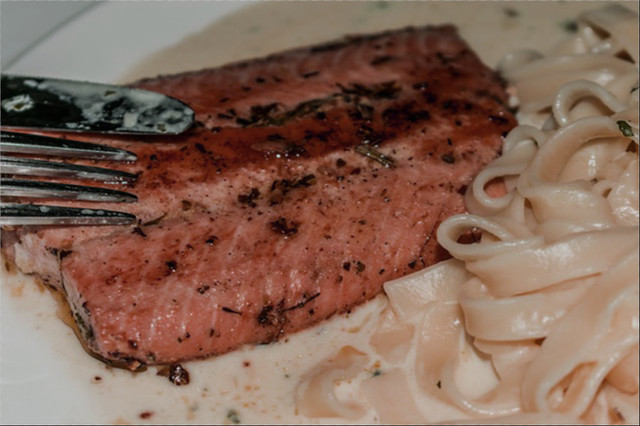 DUTCH OVEN SALMON FILLETS DUTCH OVEN SALMON FILLETS