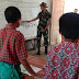 Di Perbatasan RI-RDTL, Prajurit TNI Asal Suku Anak Dalam, Berikan Pesan Ini Kepada Siswa SD 1 Mota'ain